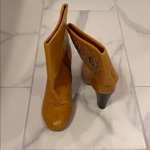 Bakers Tan Boots